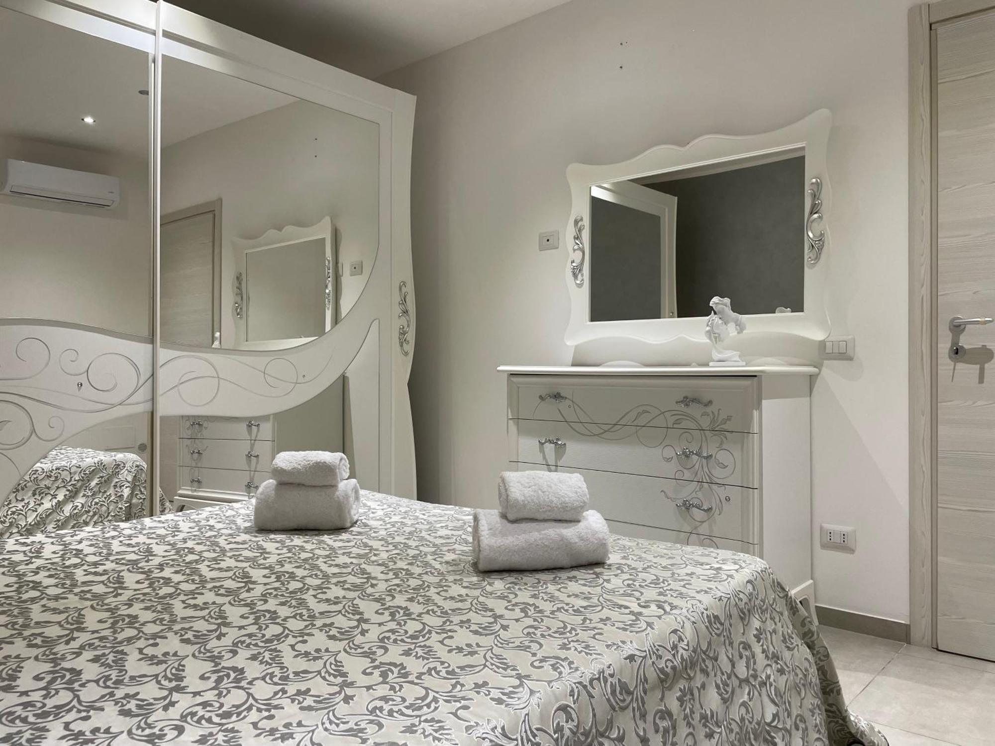 Arricriati Near Ortigia Holiday home *
